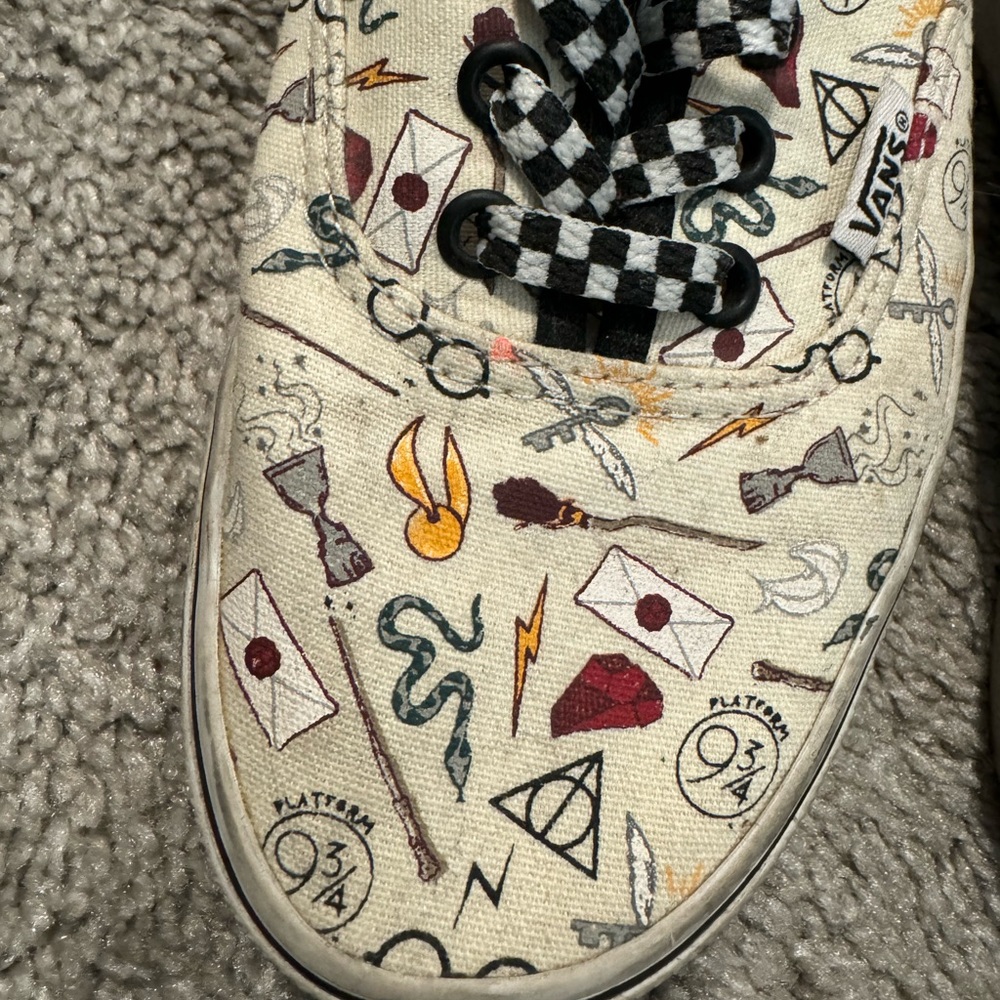 Vans Harry Potter Cream and Black Sneakers - Picture 2 of 4